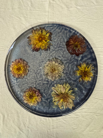 Round Epoxy & Dried Flower Charcuterie Board #EW1013